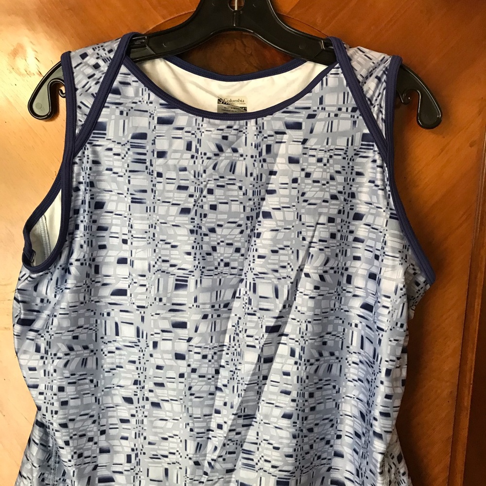 Columbia Titanium athletic top